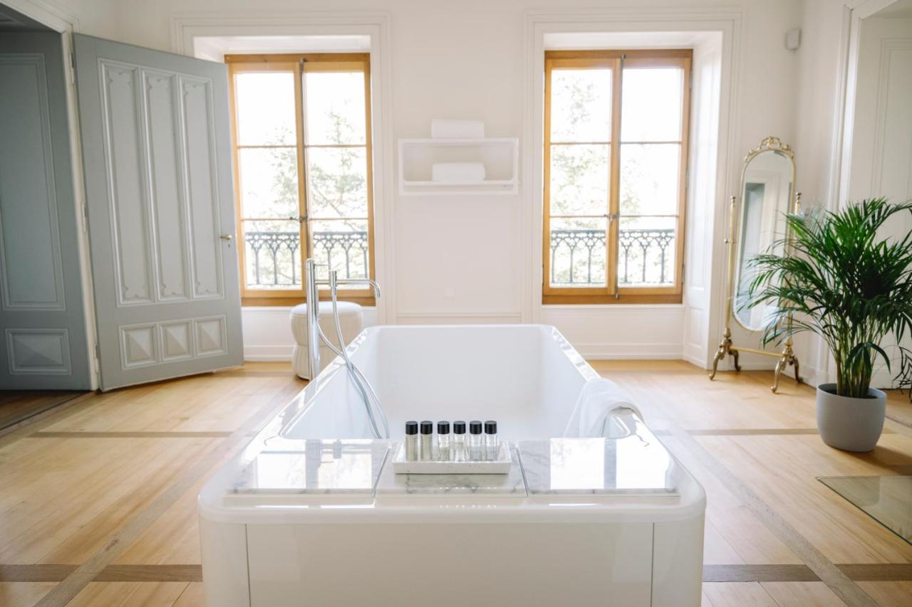 فيفي Chateau De L'Aile- Boutique Suites المظهر الخارجي الصورة