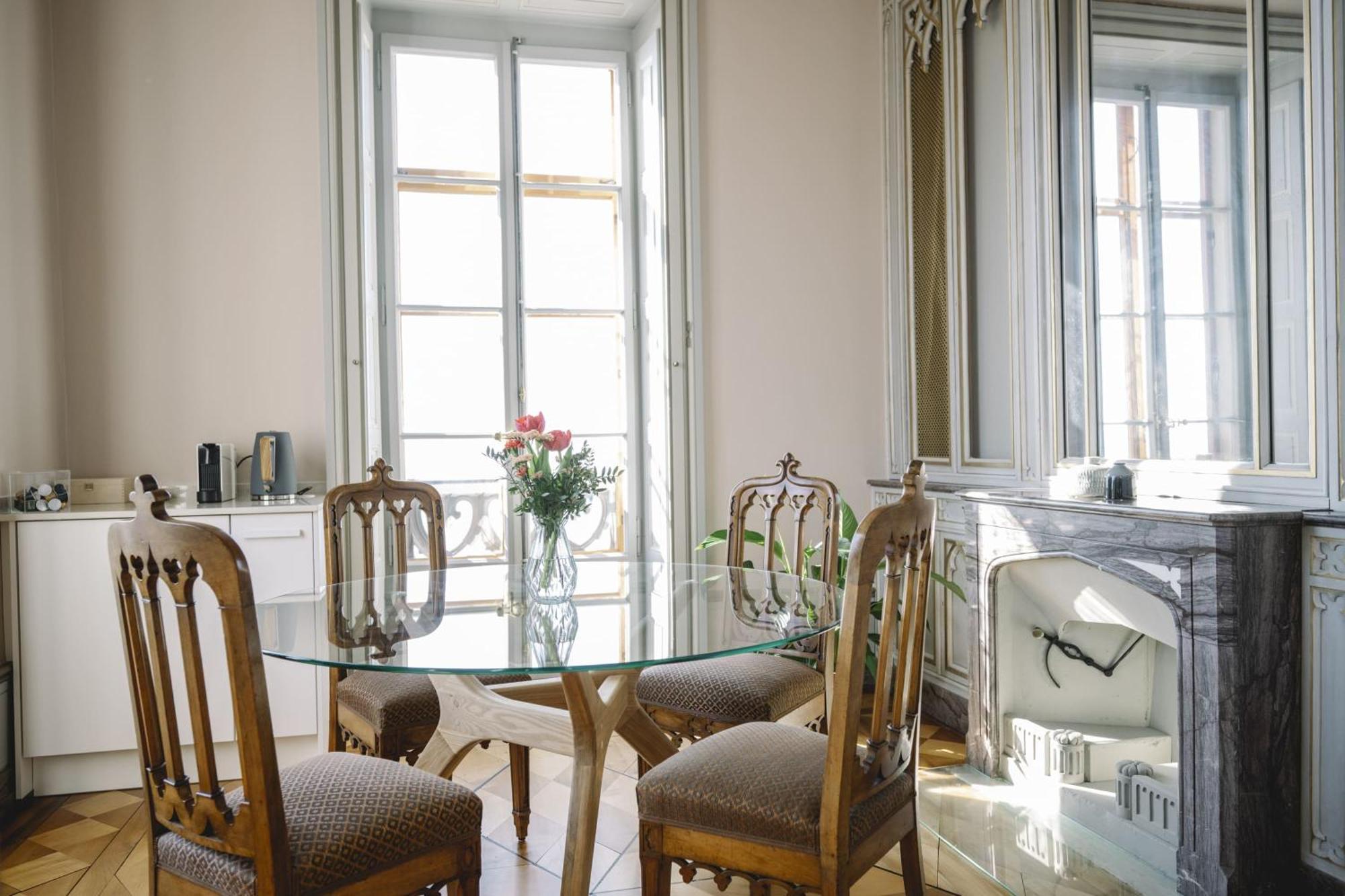 فيفي Chateau De L'Aile- Boutique Suites المظهر الخارجي الصورة